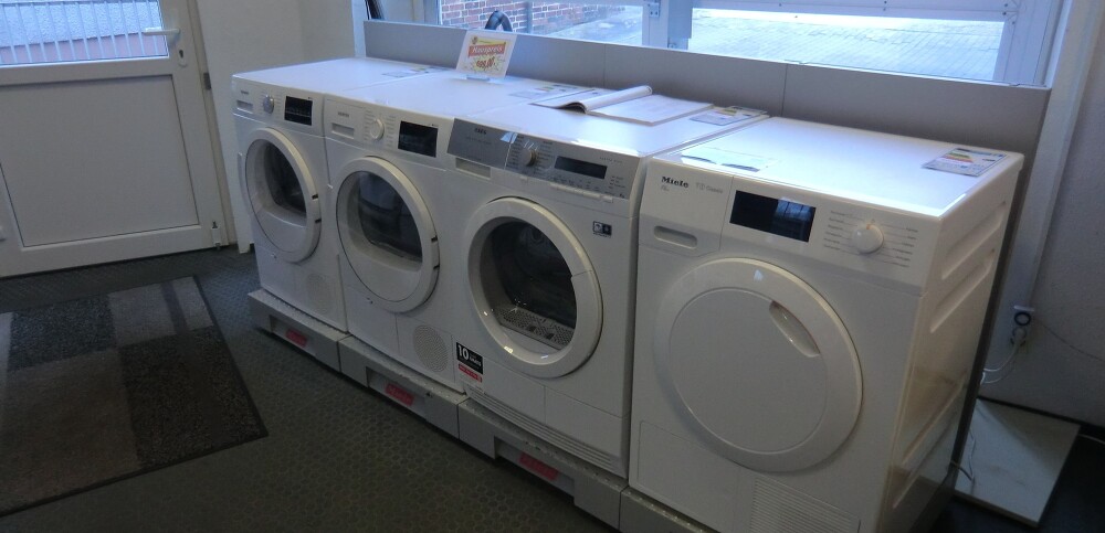 Mathias Gundlach & Detlef Hahn Hausgeräte-Elektrogeräte und Hausgeräteservice in Bützow im Landkreis Güstrow in Mecklenburg-Vorpommern Mathias Gundlach & Detlef Hahn Hausgeräte-Elektrogeräte und Hausgeräteservice in Bützow im Landkreis Güstrow in Mecklenburg-Vorpommern